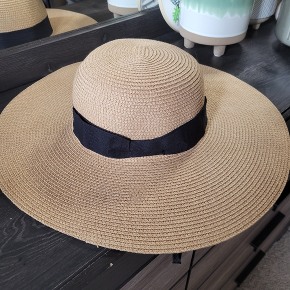 Packable beach hat - Picture 2 of 10